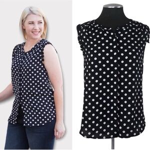 Daniel Rainn Black and White Sleeveless Blouse